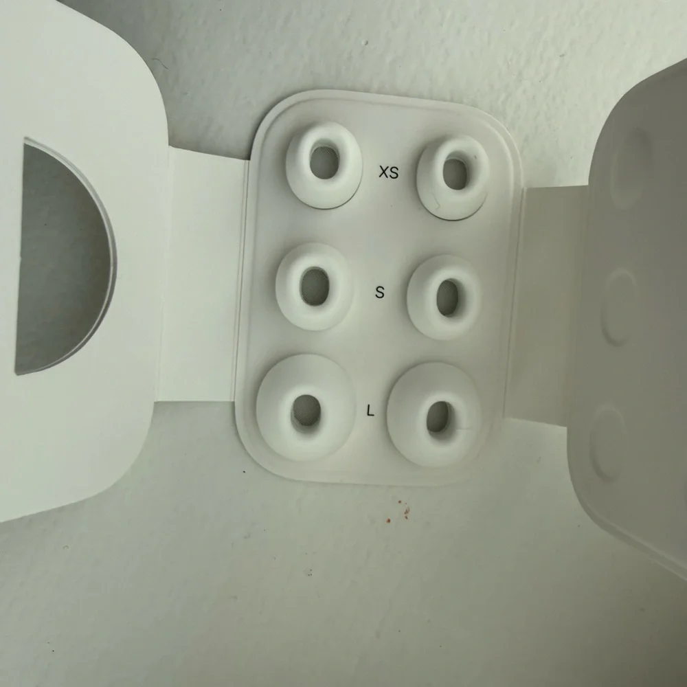 Apple AirPods Pro 2 with Charging Case - Picture 3 of 4